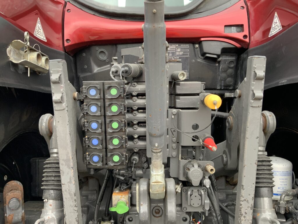 Valtra T174 Versu Unlimited Tractor (ST26322)