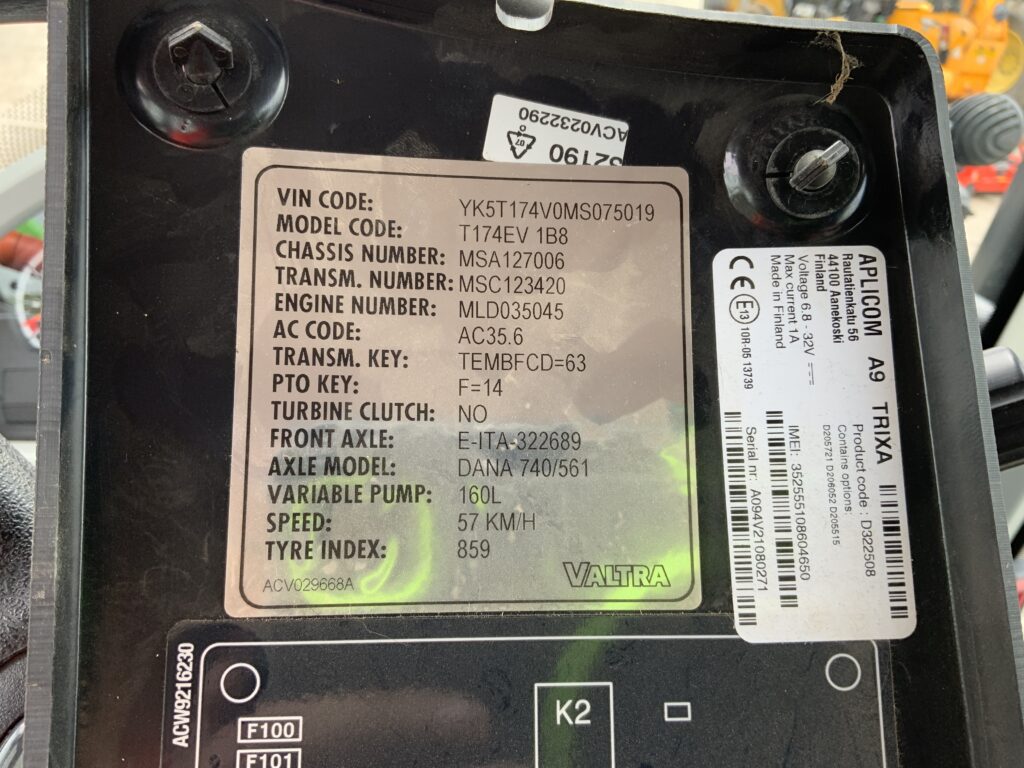 Valtra T174 Versu Unlimited Tractor (ST26322)