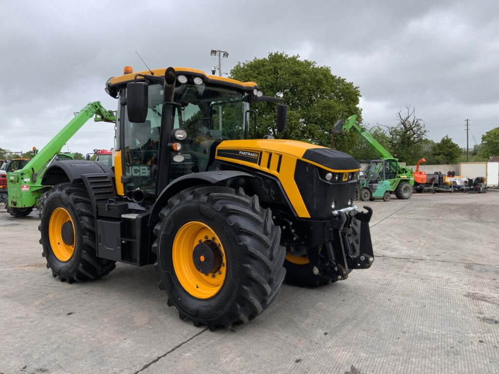 JCB 4220 Fastrac Tractor (ST26454)