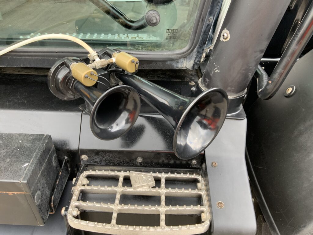 JCB 4220 Fastrac Tractor (ST26454)