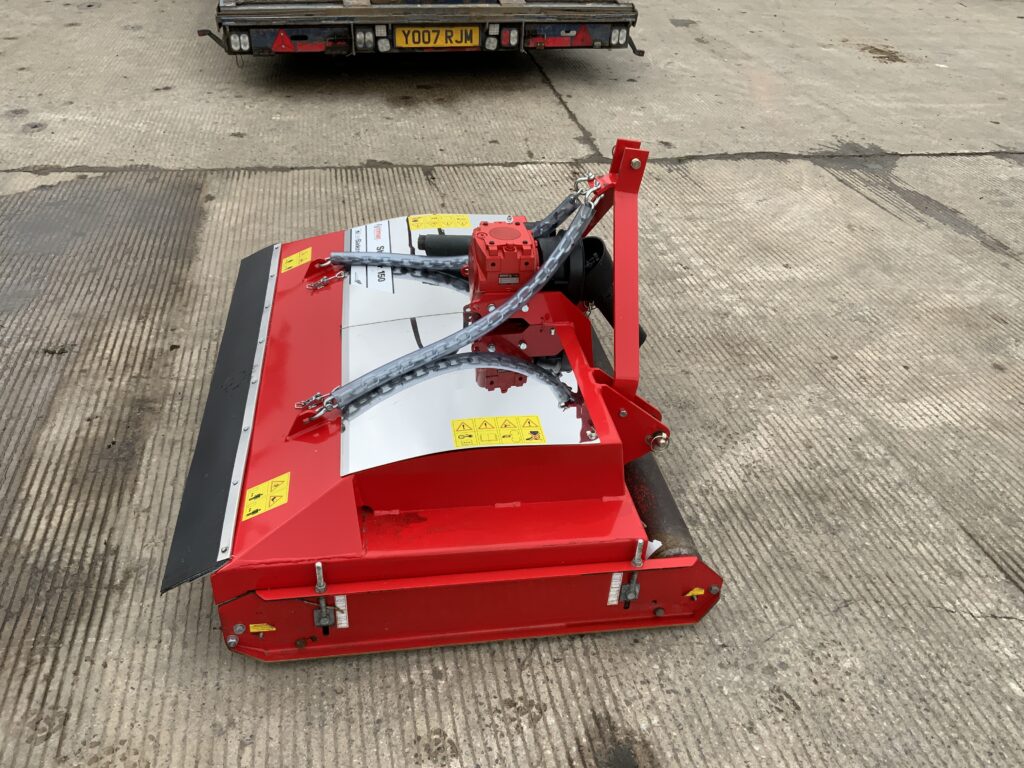 Trimax 5Ft Striker 150 Roller Topper (ST26809)