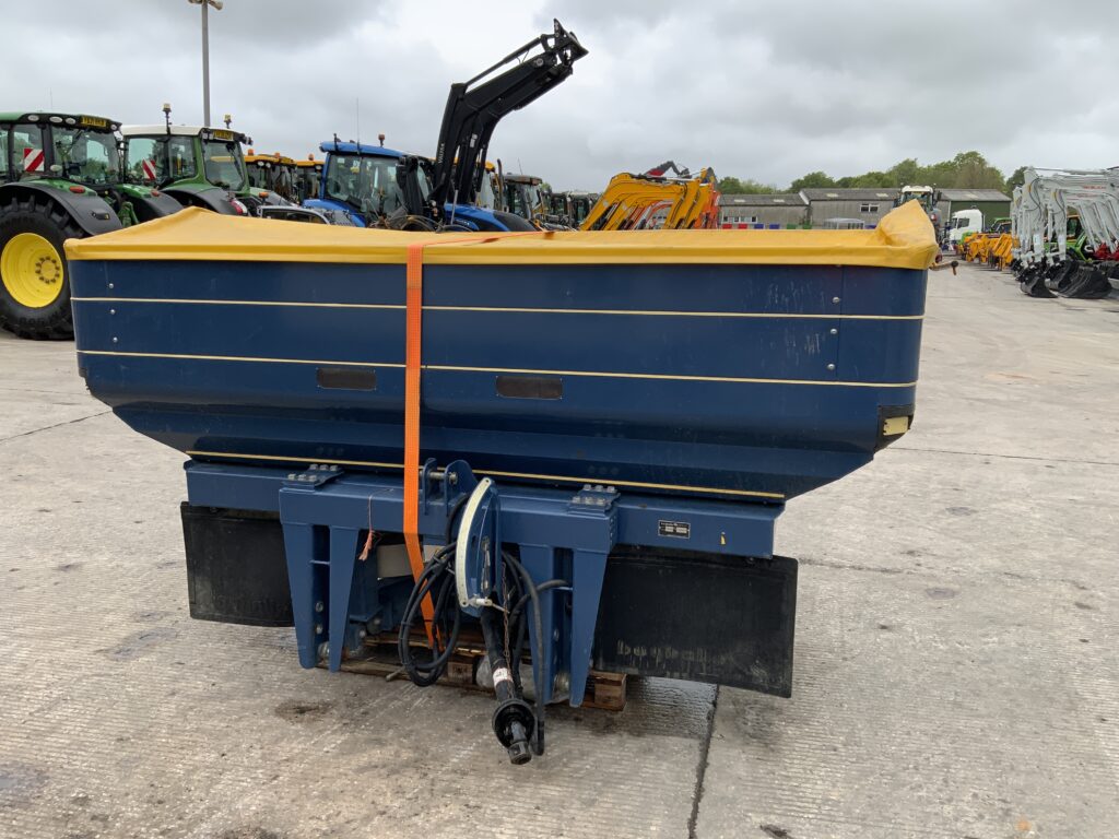 KRM M2W QZ Fertilizer Spinner (ST26793)