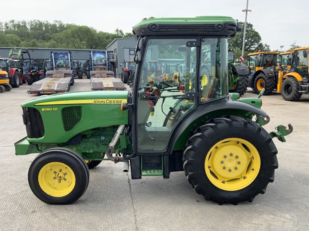 John Deere 3520 Compact Tractor (ST26871)
