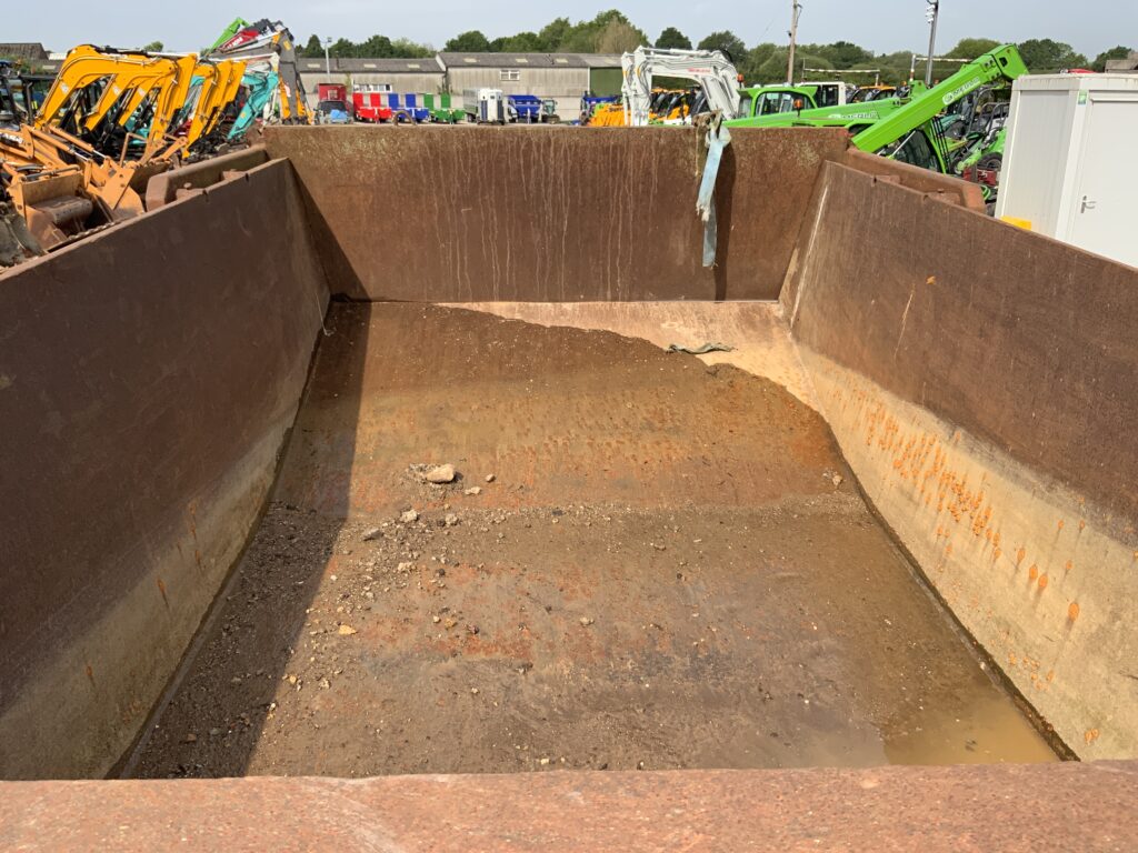 McCauley 14Tonne Dump