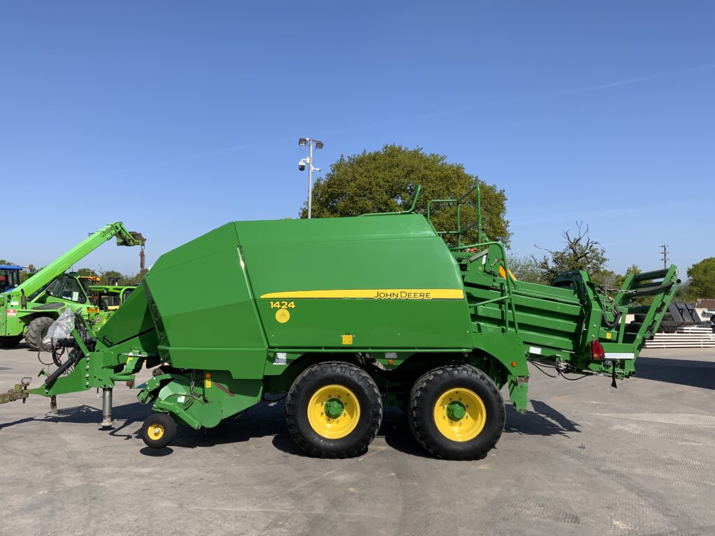 John Deere 1424H Baler(ST23218)