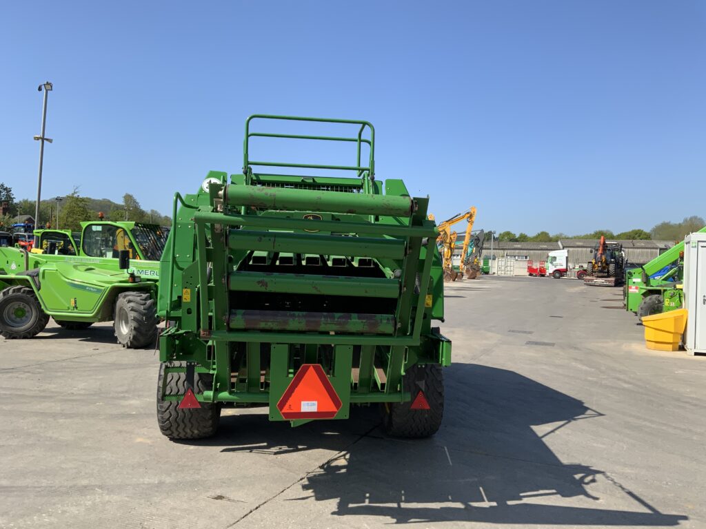 John Deere 1424H Baler(ST23218)