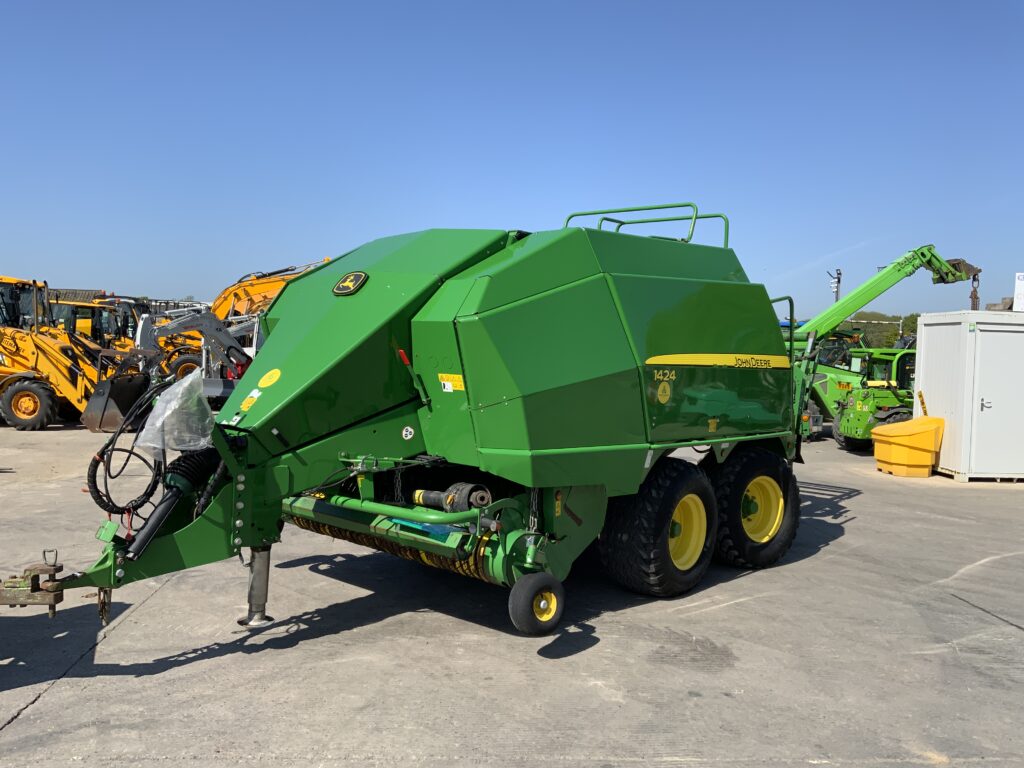 John Deere 1424H Baler(ST23218)