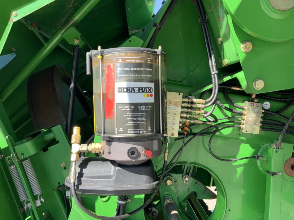 John Deere 1424H Baler(ST23218)