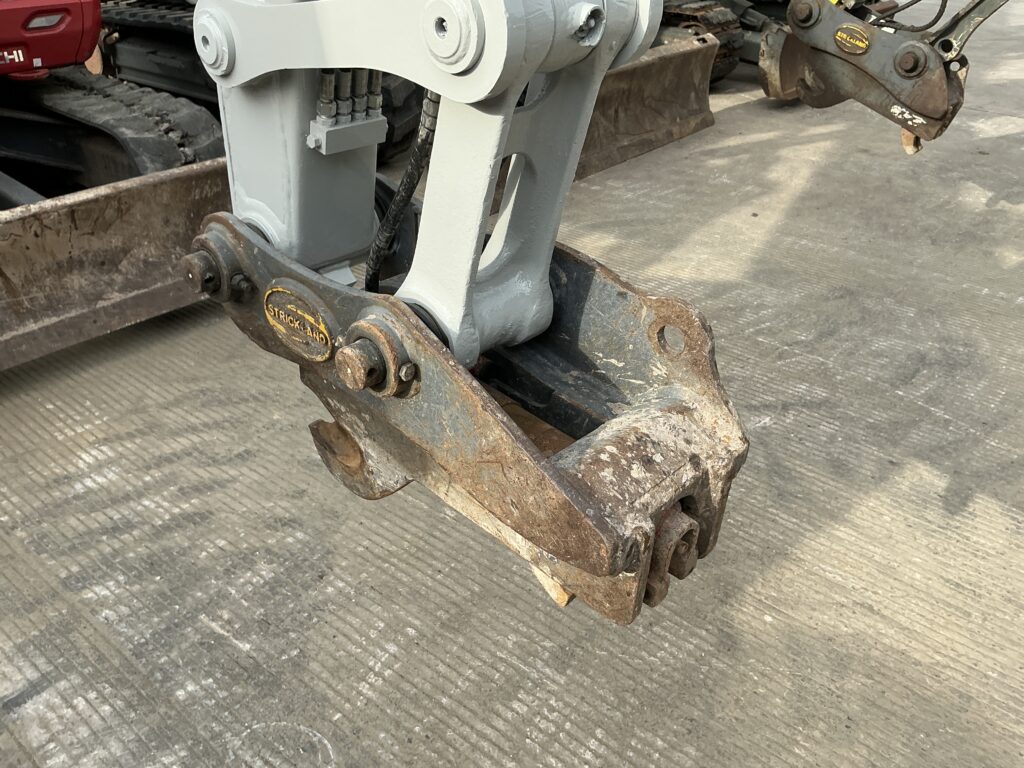 Strickland Hyd Q Hitch