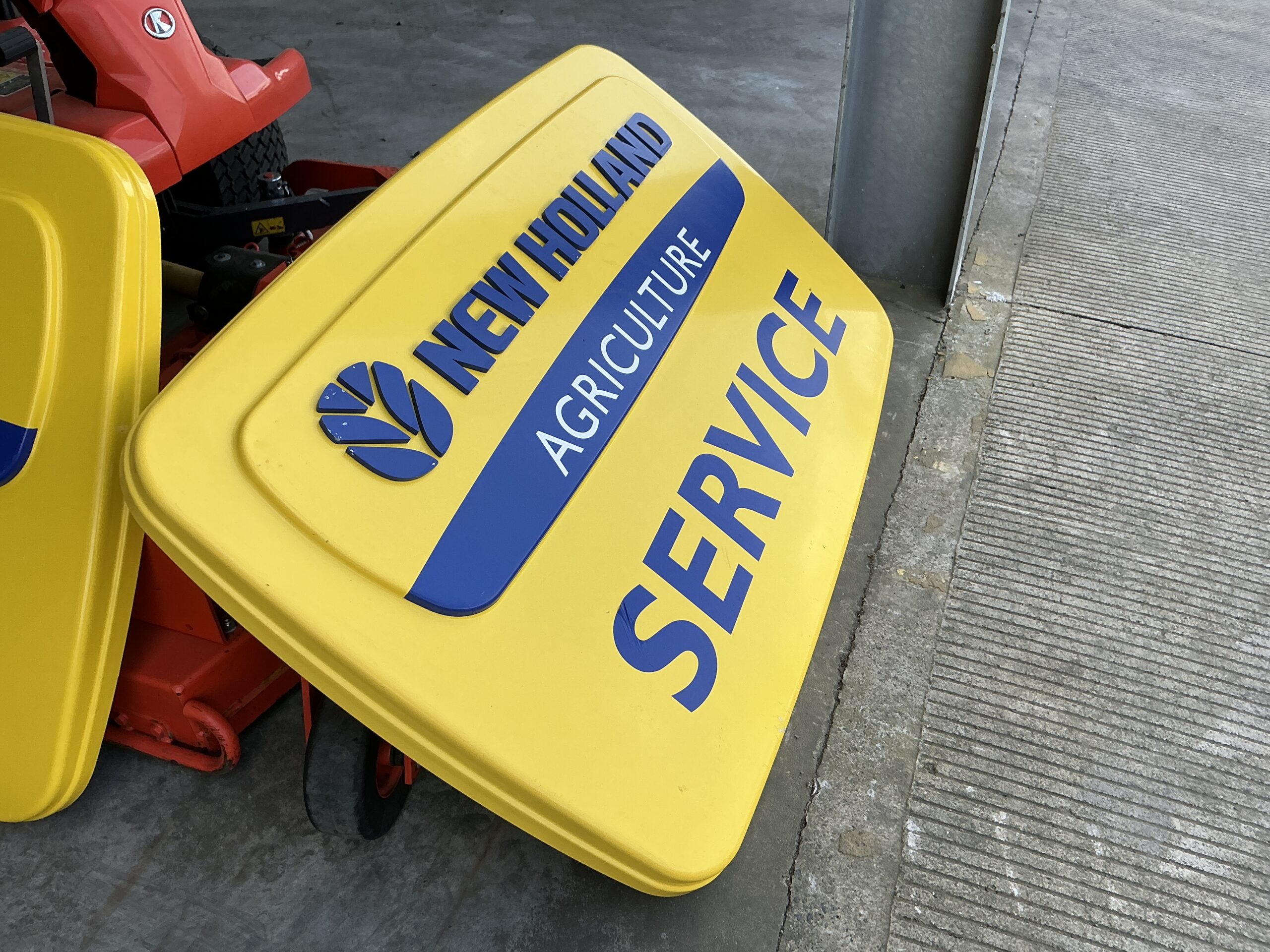 New Holland Service Sign