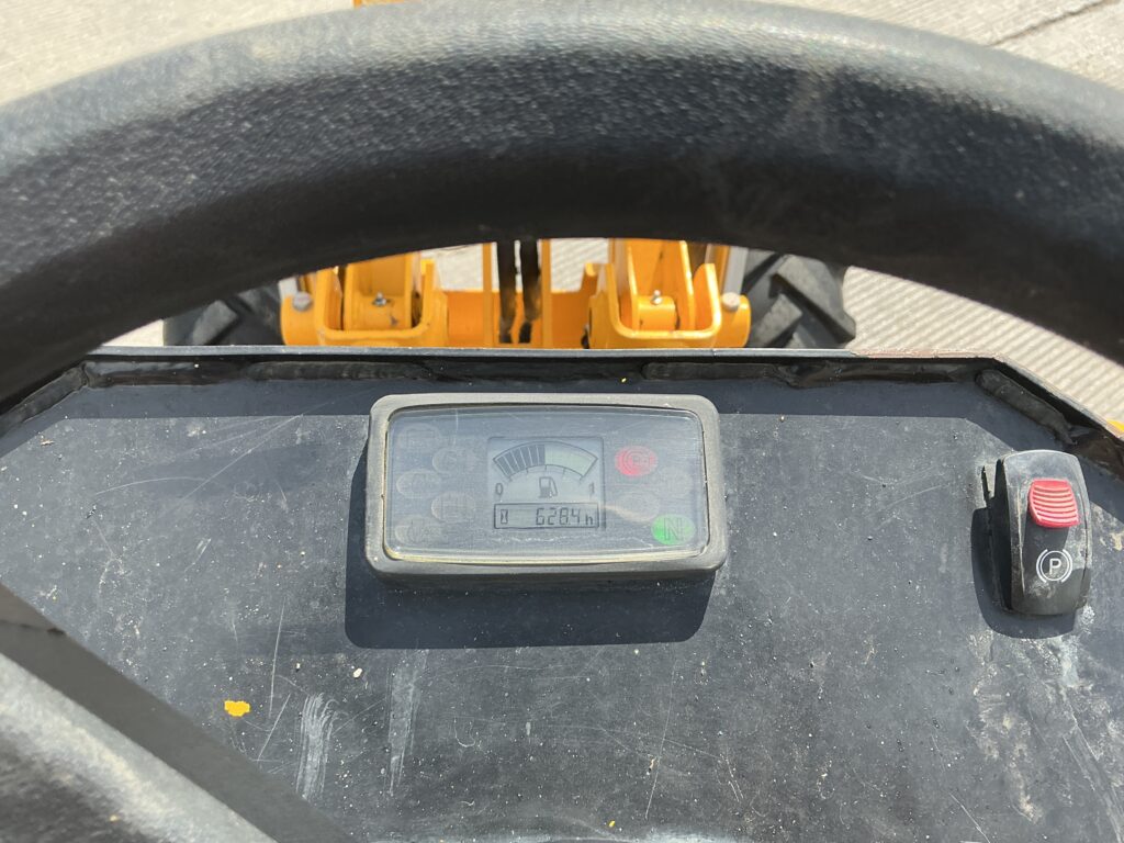 JCB 1 Tonne Hi Tip Dumper (ST26603)