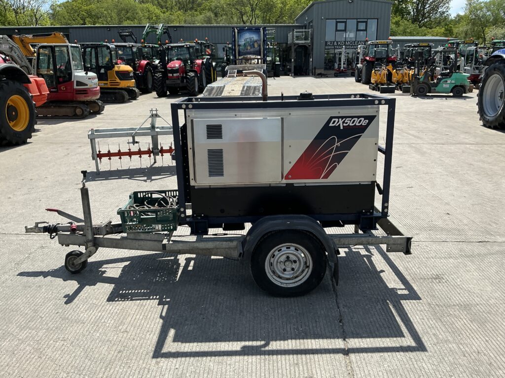 RED-D ARC WELDER-RENTALS DX500E CC/CV Diesel Welder