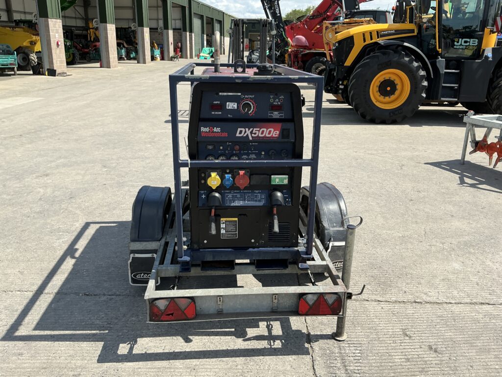 RED-D ARC WELDER-RENTALS DX500E CC/CV Diesel Welder