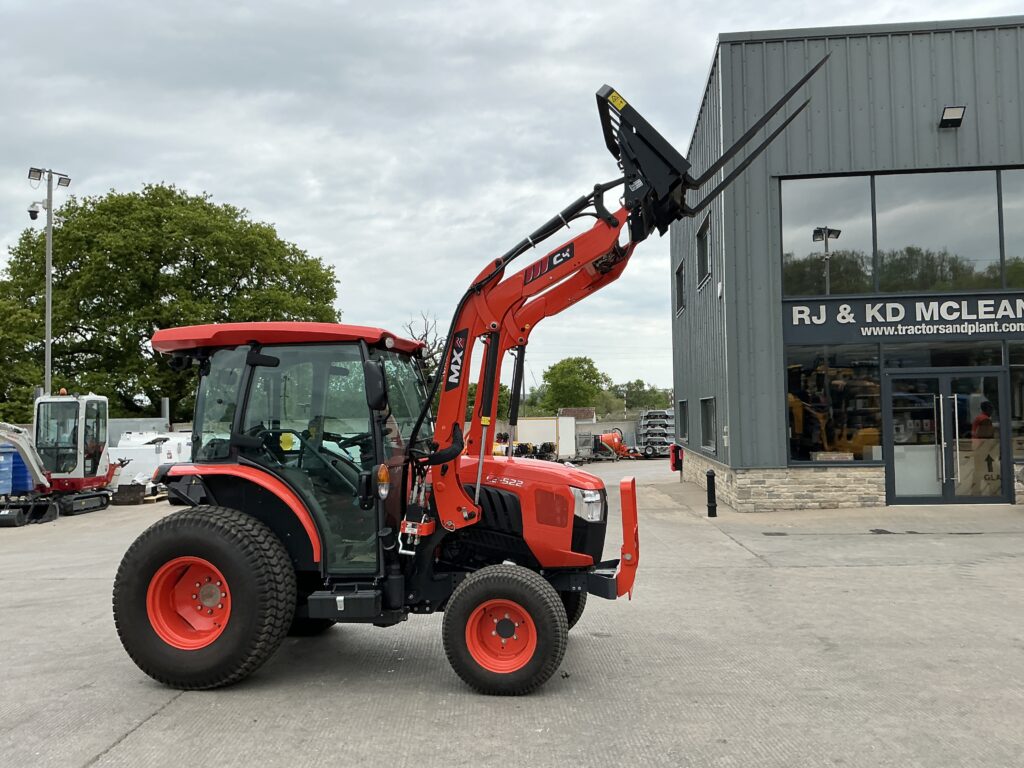 Kubota L2-522 Tractor (ST26584)