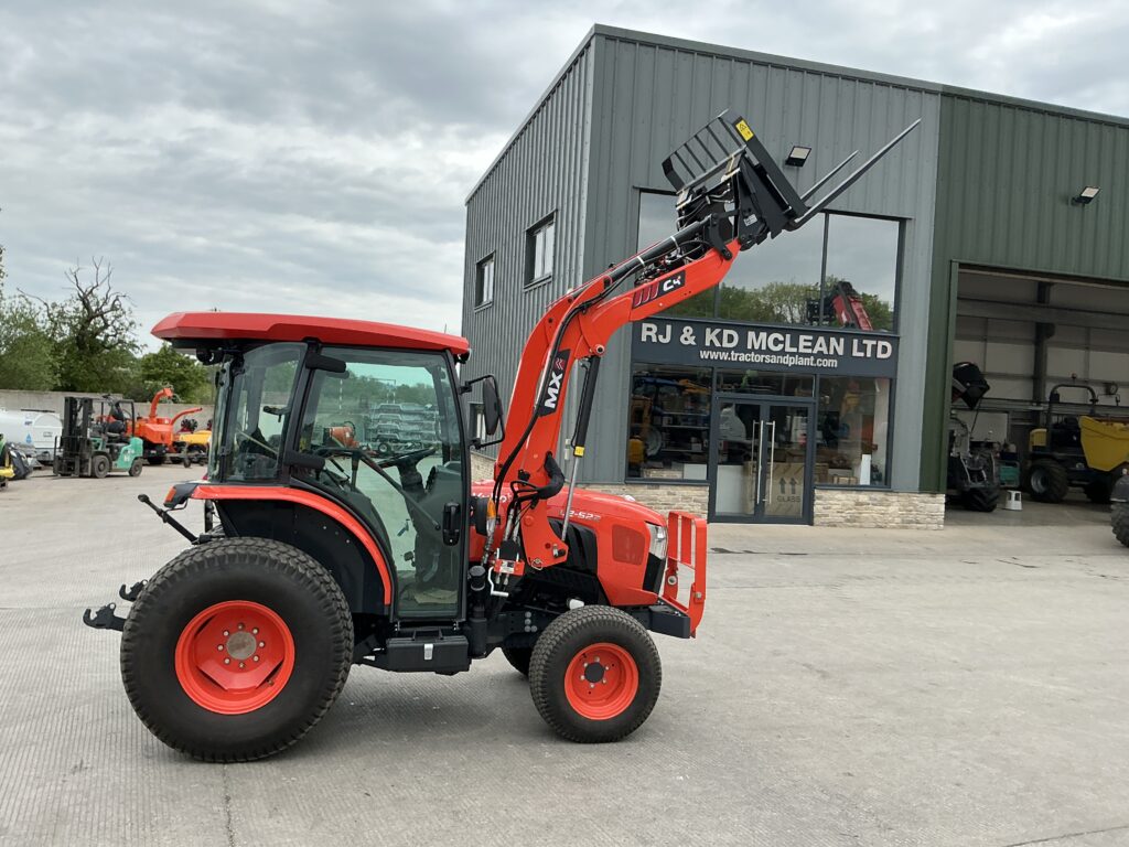 Kubota L2-522 Tractor (ST26584)