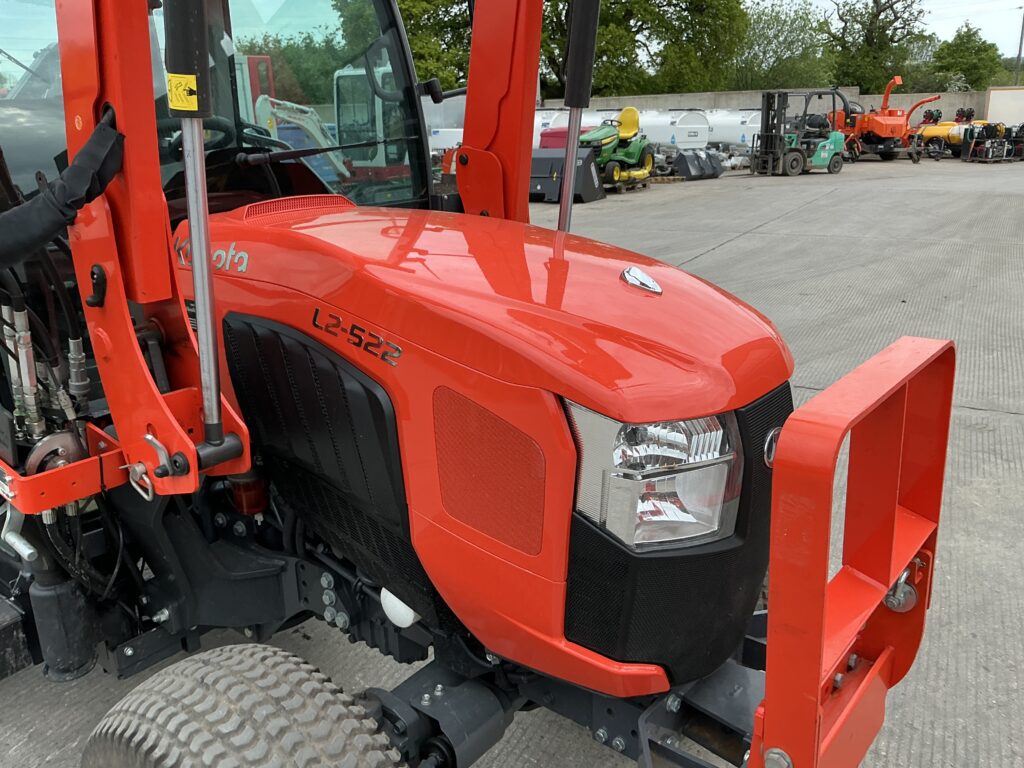 Kubota L2-522 Tractor (ST26584)