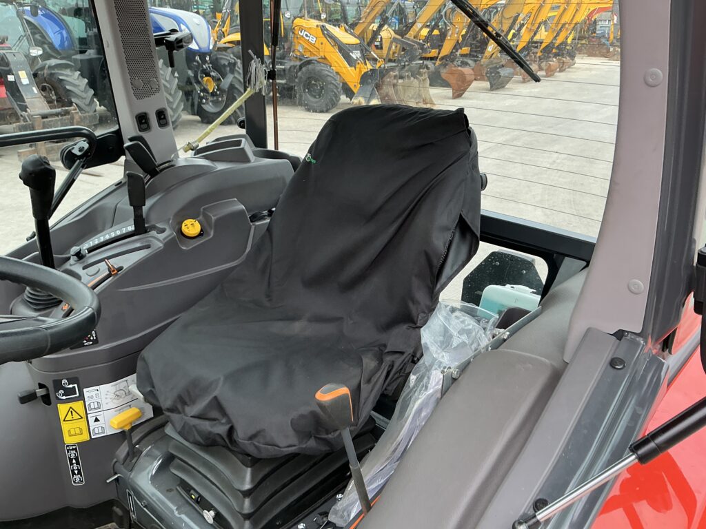 Kubota L2-522 Tractor (ST26584)