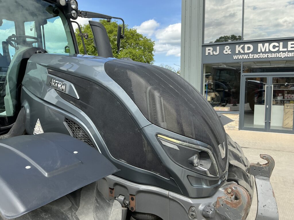 Valtra T254 Versu Tractor (ST26300)
