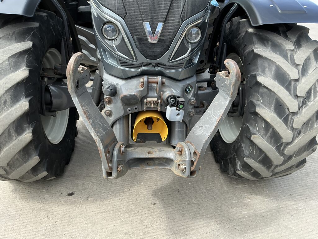 Valtra T254 Versu Tractor (ST26300)