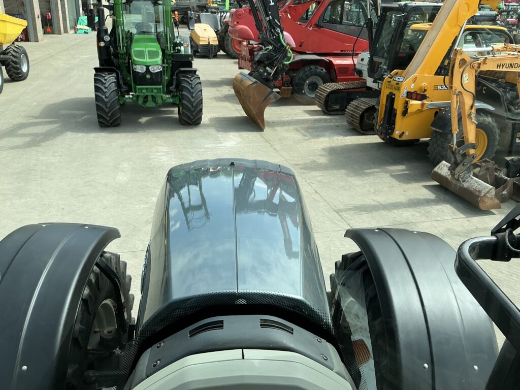 Valtra T254 Versu Tractor (ST26300)