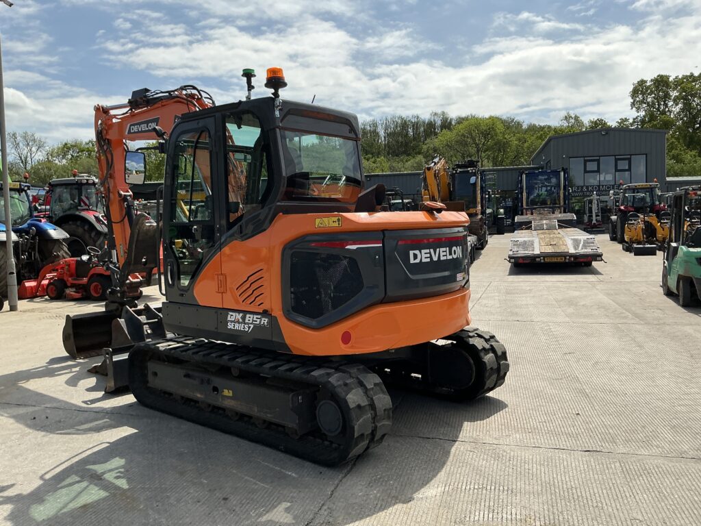 Develon DX85R Series 7 Digger (ST26568)