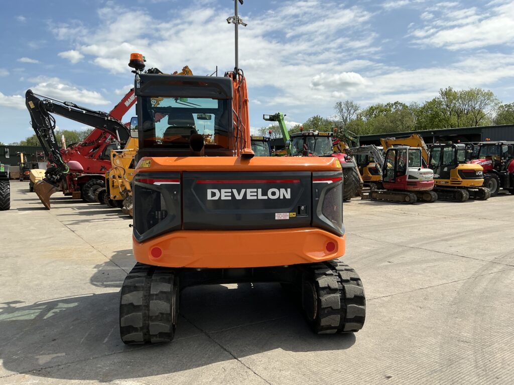 Develon DX85R Series 7 Digger (ST26568)