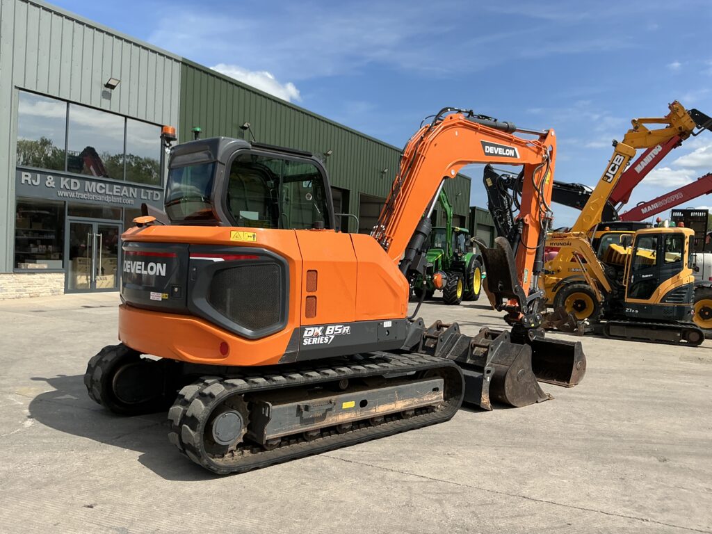 Develon DX85R Series 7 Digger (ST26568)