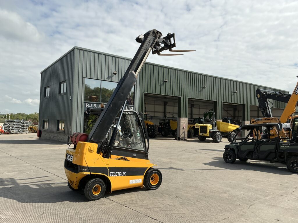 JCB 25G Teletruk Gas Forklift (ST26616)