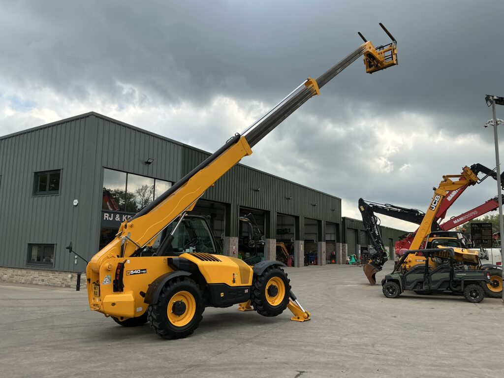 JCB 540-140 Hi Viz Telehandler (ST26352)