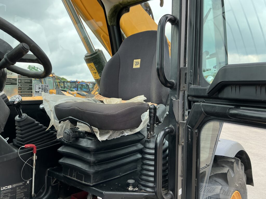 JCB 540-140 Hi Viz Telehandler (ST26352)
