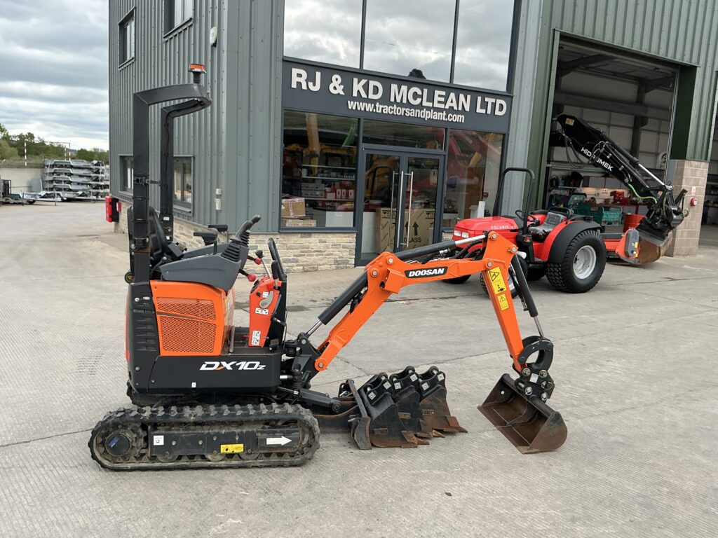 Doosan DX10Z Micro Digger (ST26760)
