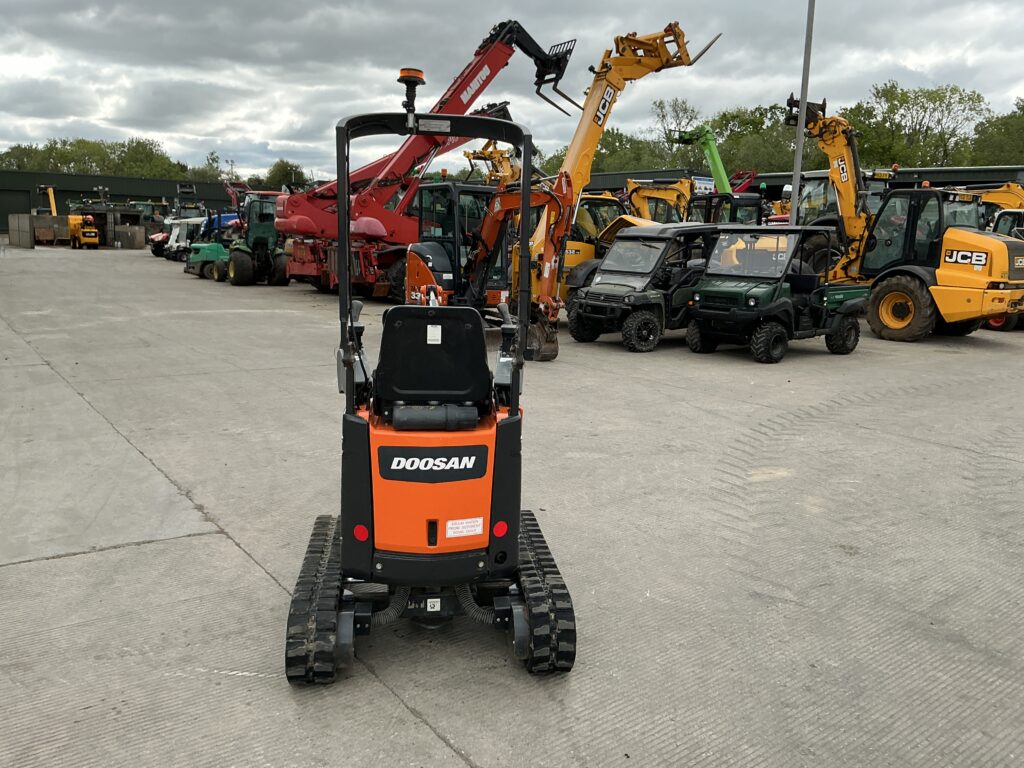 Doosan DX10Z Micro Digger (ST26760)