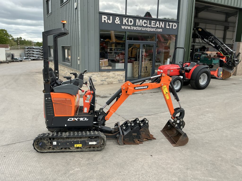 Doosan DX10Z Micro Digger (ST26760)