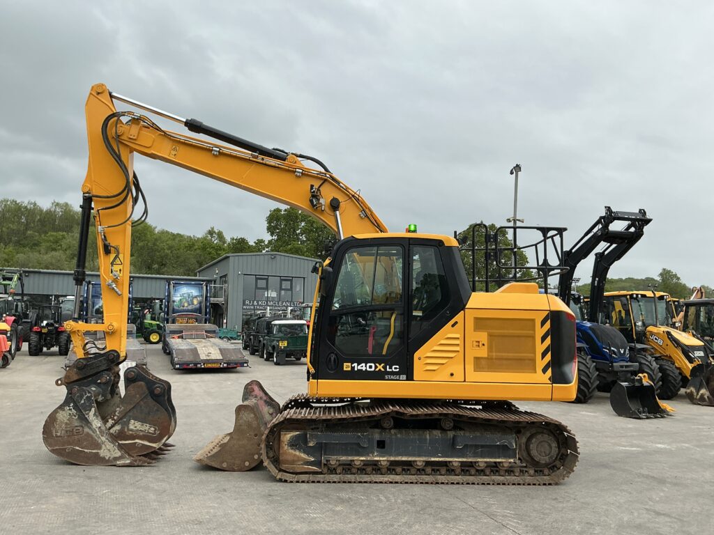 JCB 140X LC Digger (ST26187)