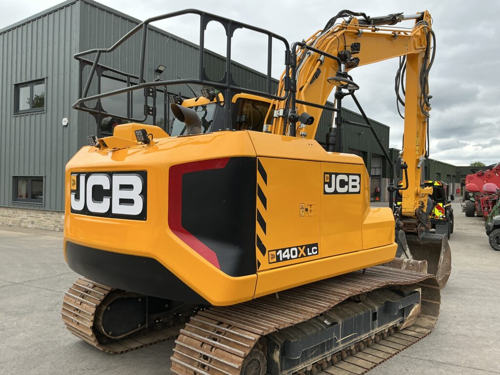 JCB 140X LC Digger (ST26187)