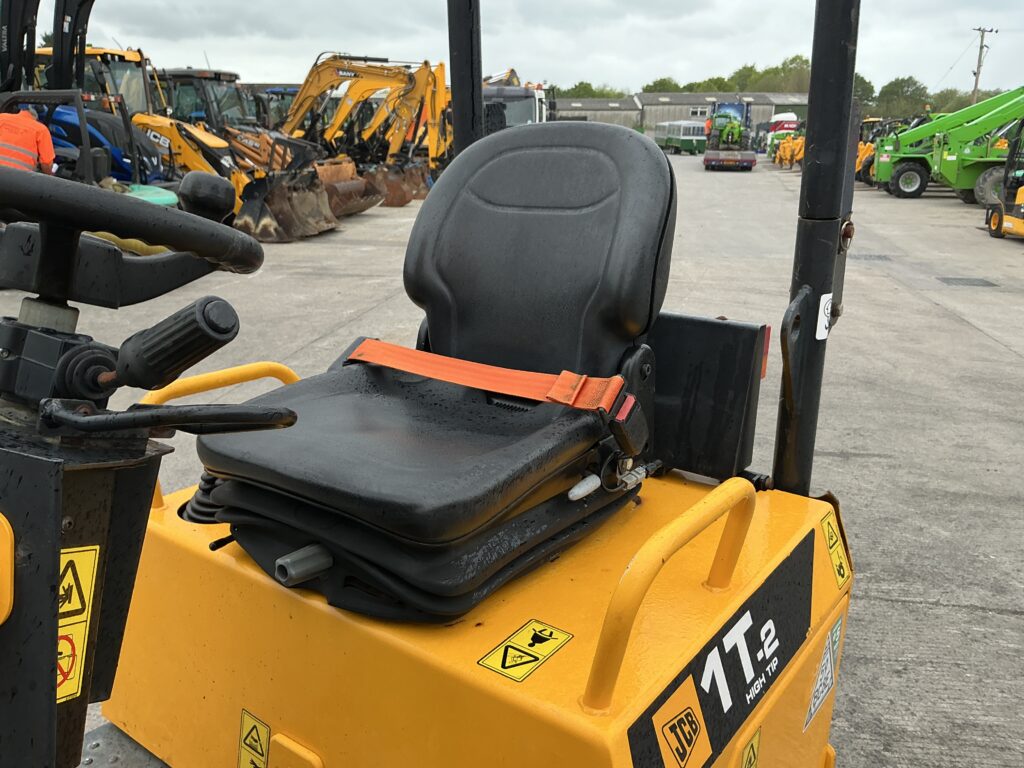 JCB 1 Tonne-2 Hi Tip Dumper