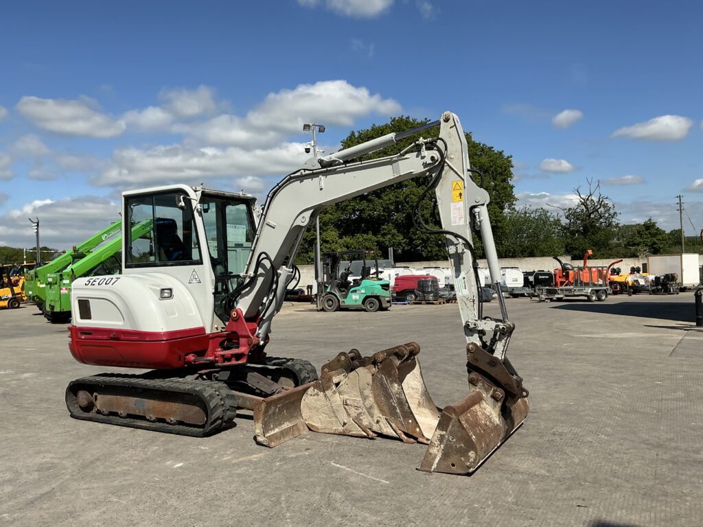 Takeuchi TB240 Digger (ST26506)