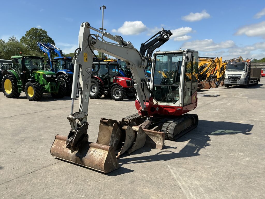 Takeuchi TB240 Digger (ST26506)