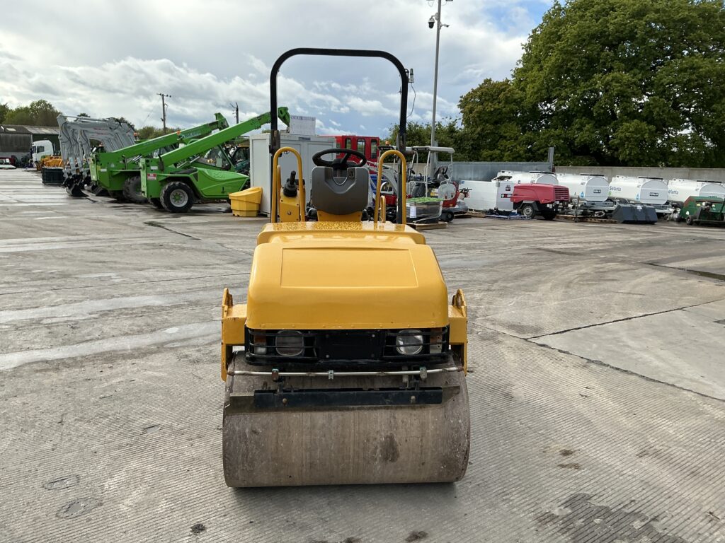 CAT CB224 Roller (ST26775)