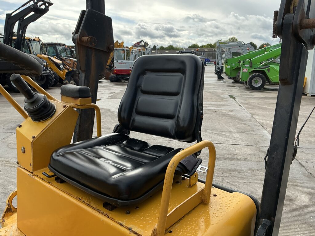 CAT CB224 Roller (ST26775)