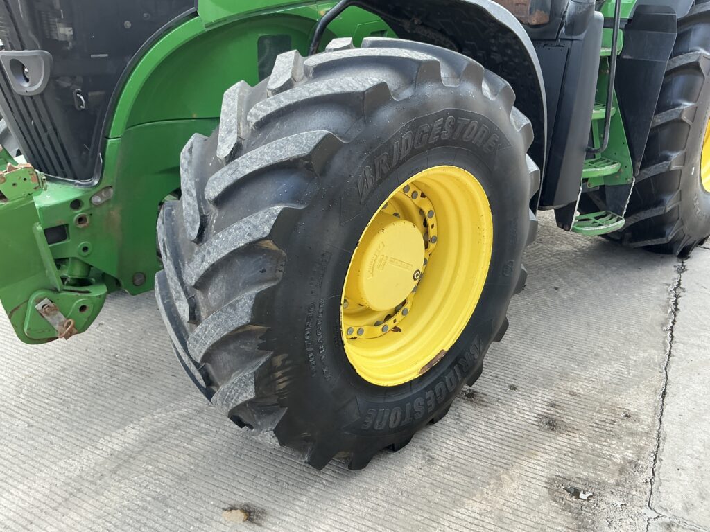 John Deere 7250R Tractor (ST24557)
