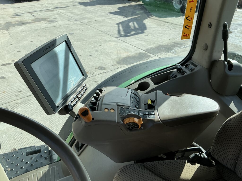 John Deere 7250R Tractor (ST24557)