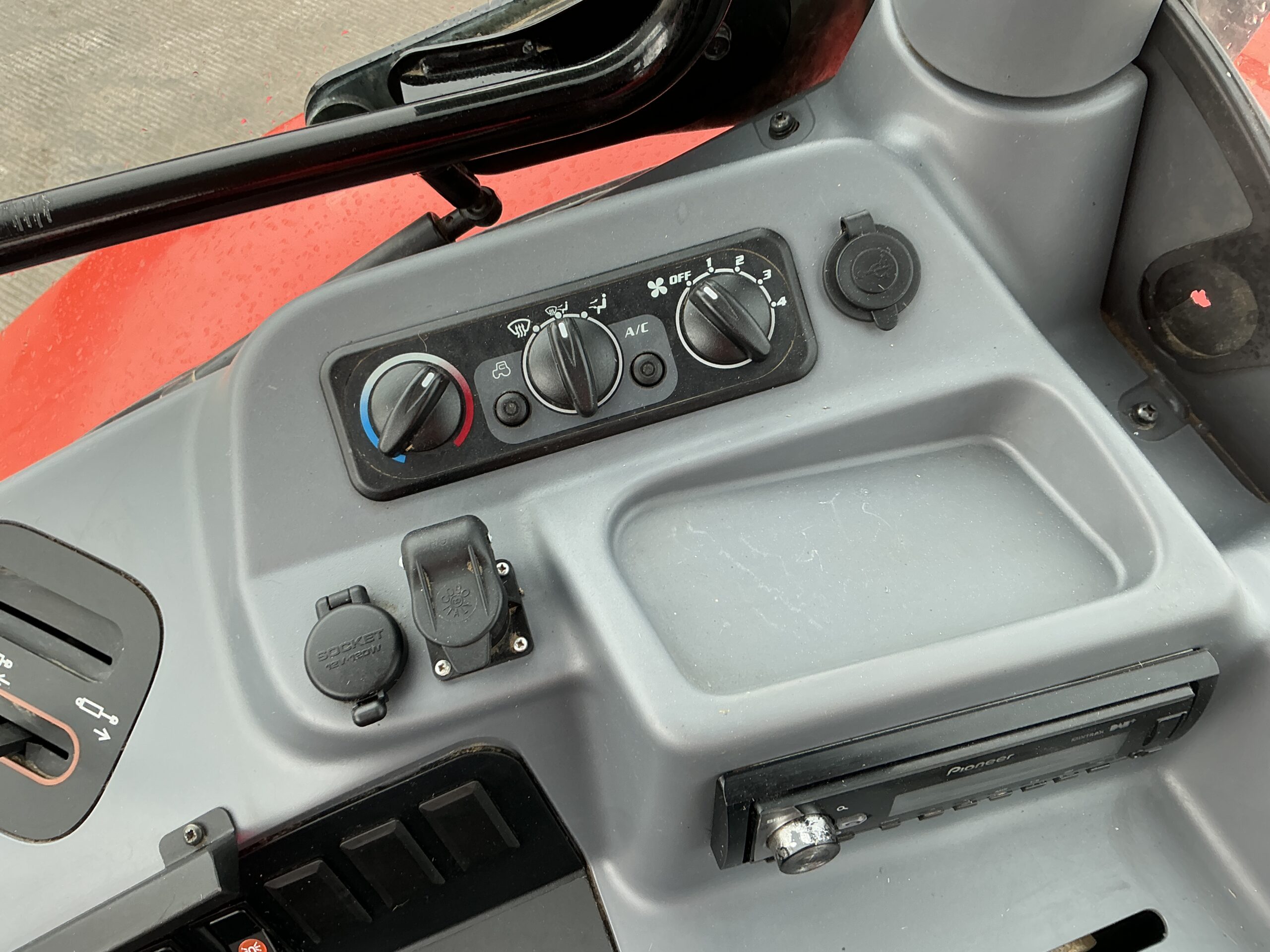 Kubota M105 GX-IV Tractor (ST26382)