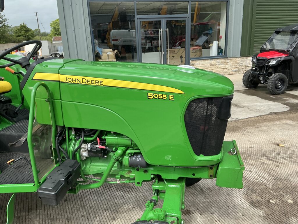 John Deere 5055E Tractor (ST26716)