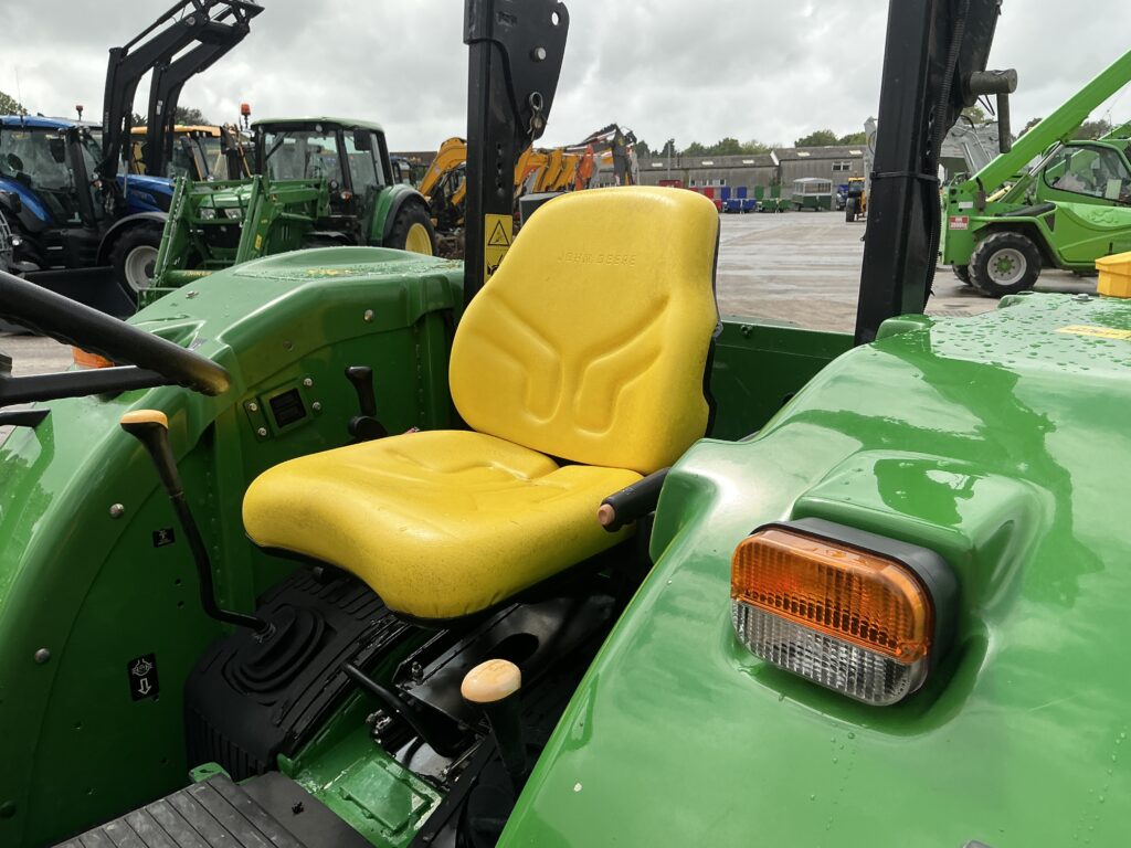 John Deere 5055E Tractor (ST26716)