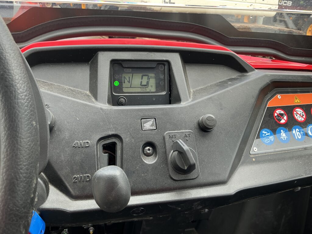 Honda Pioneer 520 Buggy (ST26582)