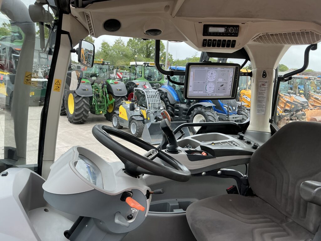 Mccormick X6.415 Tractor (ST26679)