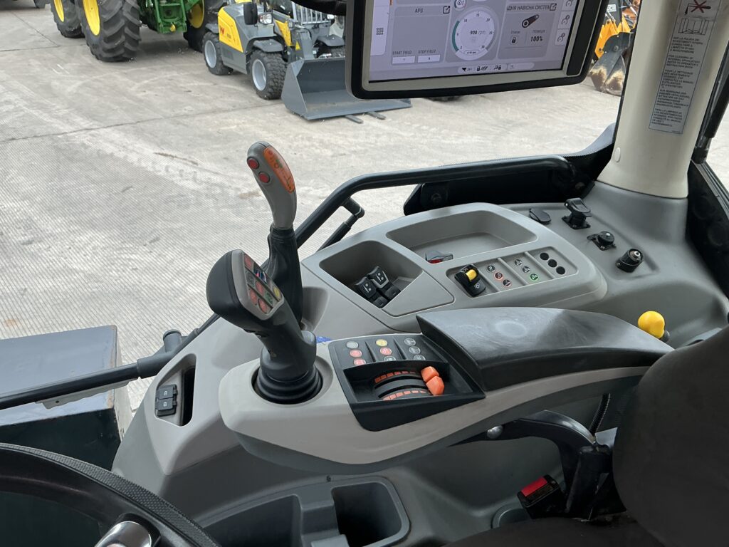 Mccormick X6.415 Tractor (ST26679)
