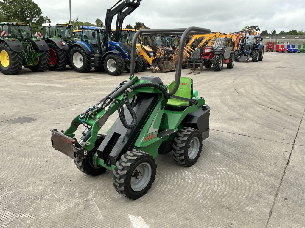 Avant 520 Compact Telescopic Loading Shovel (ST26797)