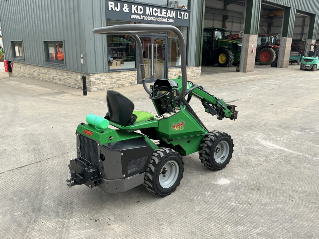 Avant 520 Compact Telescopic Loading Shovel (ST26797)